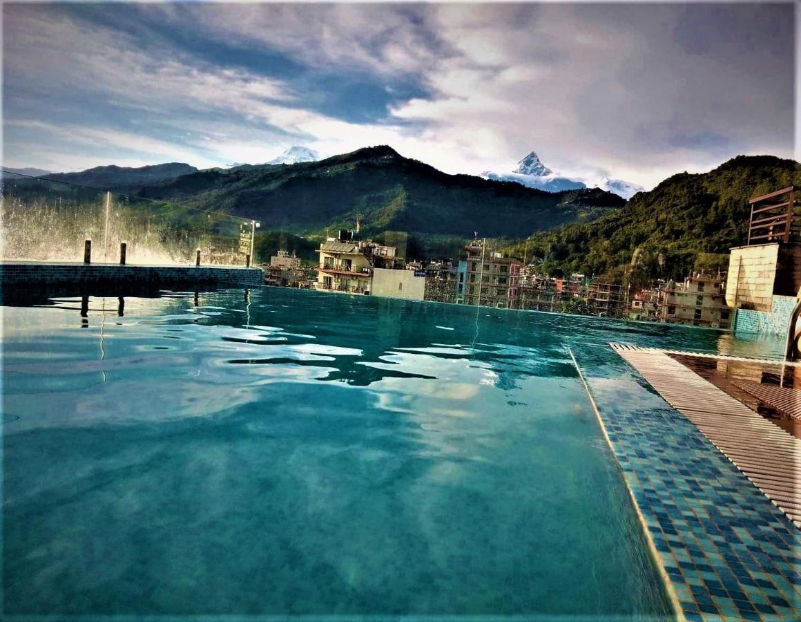 Hotel Mala Pokhara Kültér fotó