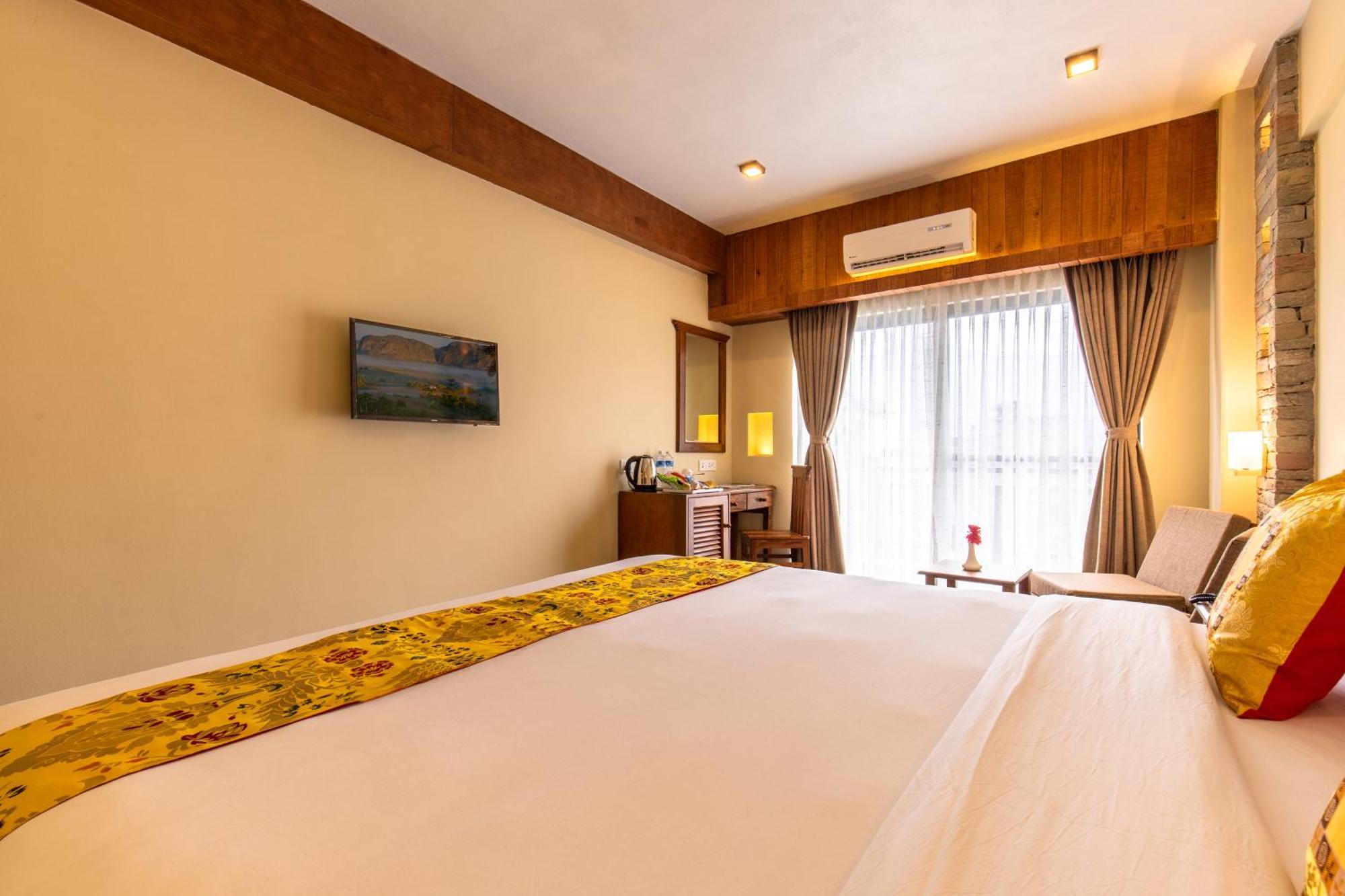 Hotel Mala Pokhara Kültér fotó