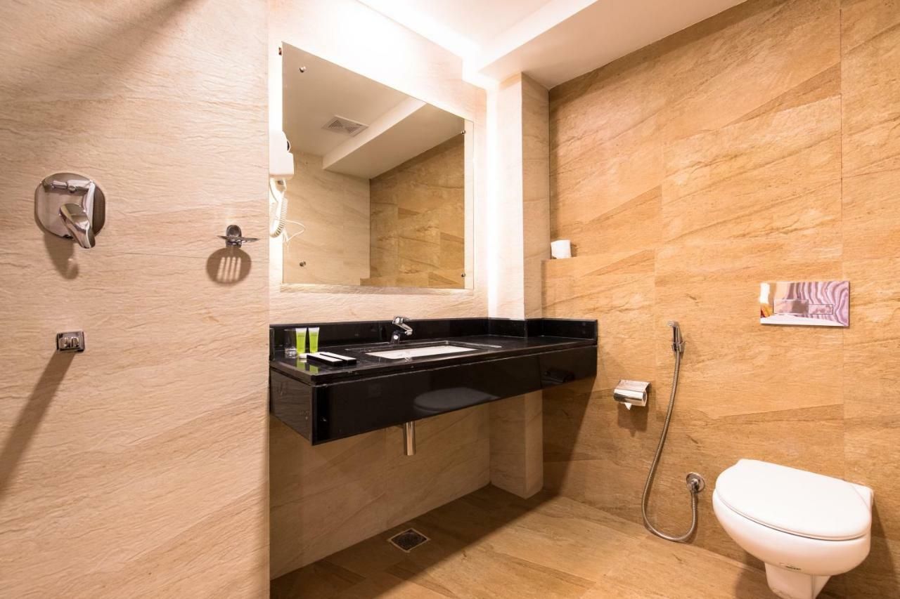 Hotel Mala Pokhara Kültér fotó