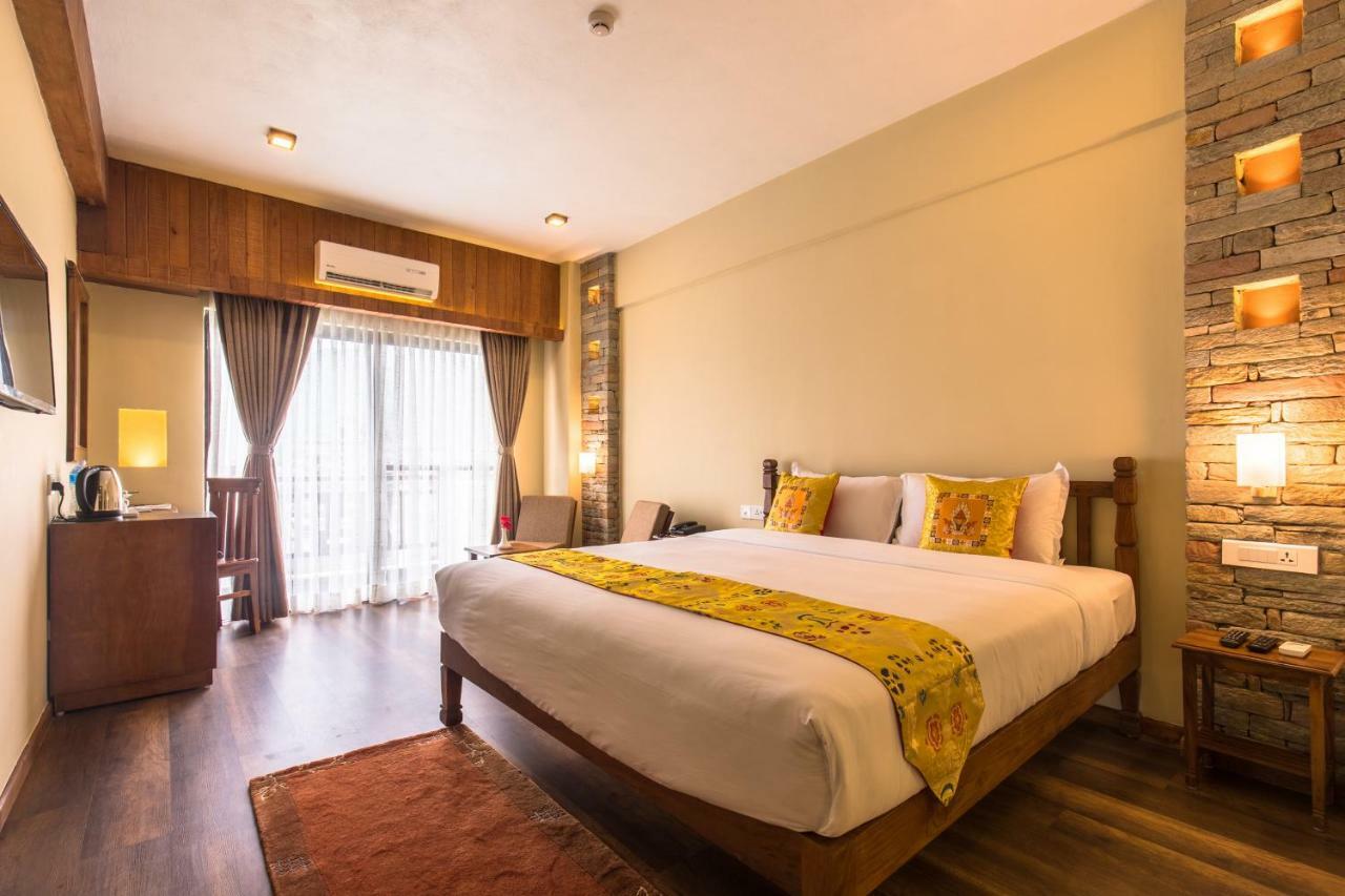 Hotel Mala Pokhara Kültér fotó