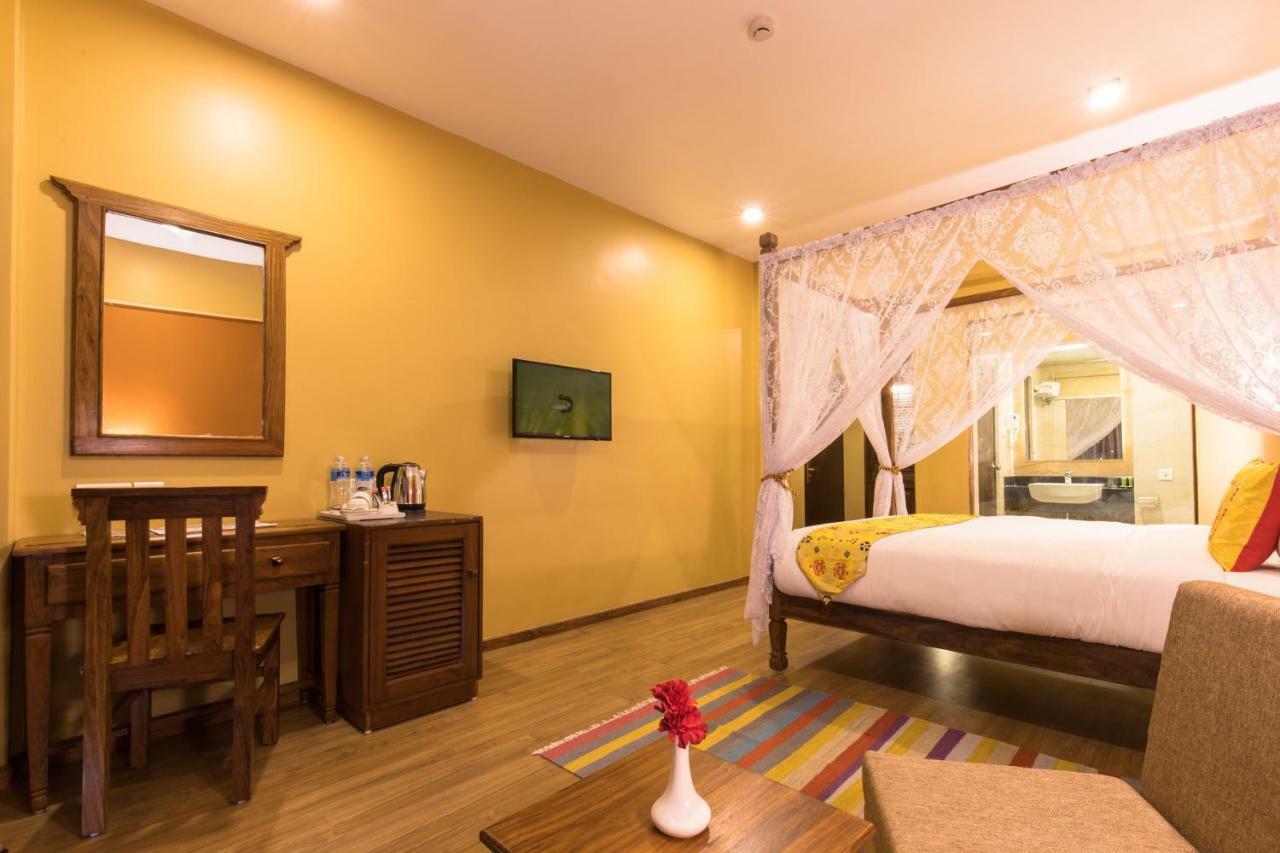 Hotel Mala Pokhara Kültér fotó